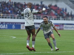 Jabar Hari Ini: Persib Kudeta Persija di Puncak Klasemen Liga 1