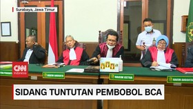 VIDEO: Sidang Tuntutan Pembobol BCA