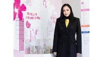<p>Ya, potret-potret tersebut ia bagikan melalui media sosial Instagram. Dalam unggahan tersebut, ia menceritakan seperti apa pengalaman yang dilalui sejak awal hingga keluar dari ruang operasi. (Foto: Instagram @ti2dj)<br /><br /><br /></p>