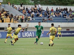 PSS Kalahkan Tuan Rumah Barito Putera, Seto: Jangan Euforia Berlebih