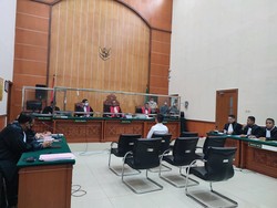 AKBP Dody Didakwa Jual Narkoba Sitaan Bersama Teddy Minahasa
