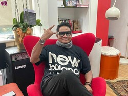 Andre Hehanusa Ingin Lagu Karena Ku Tahu Engkau Begitu Punya Warna Baru