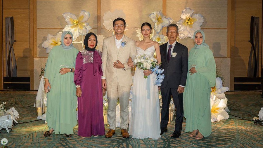 Diduga Nikah Beda Agama, Orang Tua Deva Mahenra Disorot