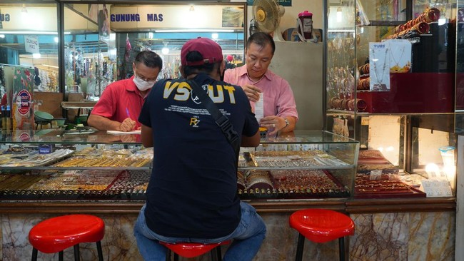 FOTO: Kenaikan Harga Rokok-Makanan Dorong Inflasi Januari 5,28 Persen