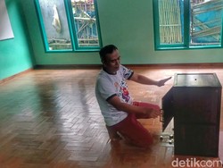 Heboh! Aksi Maling Bobol Kotak Amal Masjid di Bandung Terekam CCTV
