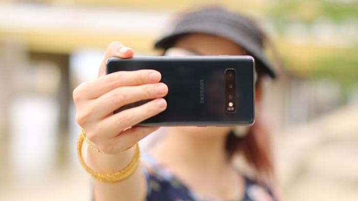 Influencer Andrea Gunawan Dikecam Gegara Rekam Orang Tanpa Izin, Ini Etika Memotret di Jepang!