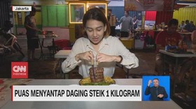 VIDEO: Menikmati Makan Romantis Ala Warung Tenda & Steik 1 Kg