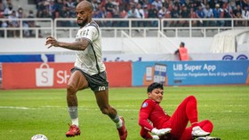 Keluarga Diserang Suporter Persib di Medsos, Adi Satryo Bersuara
