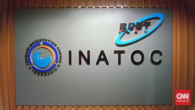 Mangkrak Pusat Pemantauan Tsunami Indonesia InaTOC BRIN Sunyi terasa di pusat Pemantauan Tsunami Indonesia (InaTOC) hasil kerja sama BMKG & BRIN. Beberapa kali bunyi lift berdenting, tak satu pun muncul orang di sana