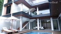 <p>Setiap orang pastinya memiliki rumah impian, sama seperti Verrell Bramasta yang akhirnya bisa mewujudkan rumah impiannya ini. Rumah yang berada di kawasan Jagakarsa, Jakarta Selatan, ini memiliki konsep minimalis dan banyak ruang terbuka, Bunda. (Foto: YouTube Melaney Ricardo)</p>