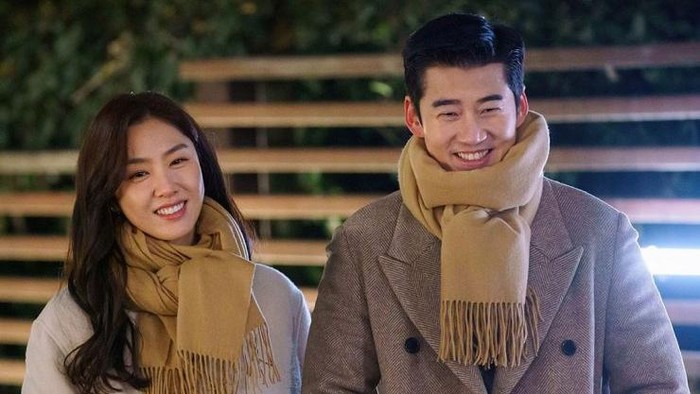 Meskipun Romantis, 5 Pasangan di Drakor Populer Ini 'Nggak Boleh' Bersatu di Dunia Nyata!