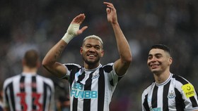 FOTO: Perkasa di St James' Park, Newcastle ke Final Carabao Cup