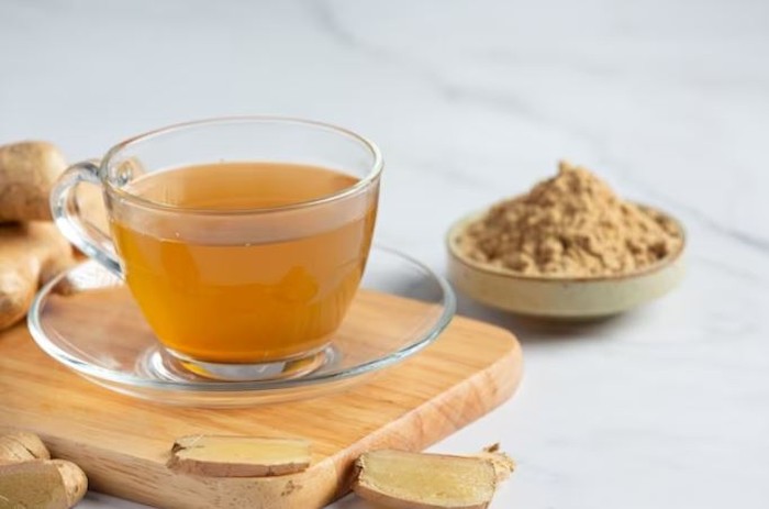 Jahe mengandung senyawa antioksidan yang dapat melawan radikal bebas dan mengurangi kerusakan oksidatif pada jaringan jantung.