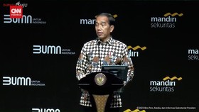 VIDEO: Jokowi Minta Perbankan Tak Persulit Kredit Untuk Bangun Smelter