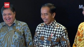 VIDEO: Jawaban Jokowi Soal Reshuffle: Yang Jelas Hari Ini Rabu Pon