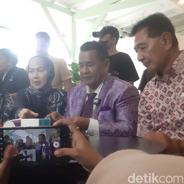 Bertemu Ferry Irawan, Venna Melinda: Dia Bersujud Minta Maaf