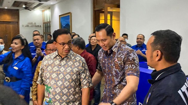 Anies Baswedan mengucapkan terima kasih kepada Ketua Umum DPP Partai Demokrat Agus Harimurti Yudhoyono (AHY) usai digelarnya pertemuan bersama di DPP Demokrat.