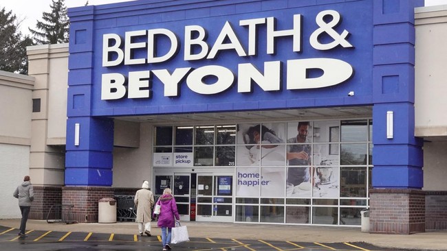Raksasa ritel AS, Bed Bath & Beyond, resmi mengajukan kebangkrutan pada Minggu (23/4), setelah kalah saing dengan toko online yang belakangan menjamur.