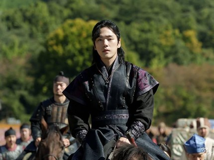 5 Drama Korea Romantis Dibintangi Kim Jung Hyun, Kokdu: Season of Deity hingga Mr. Queen