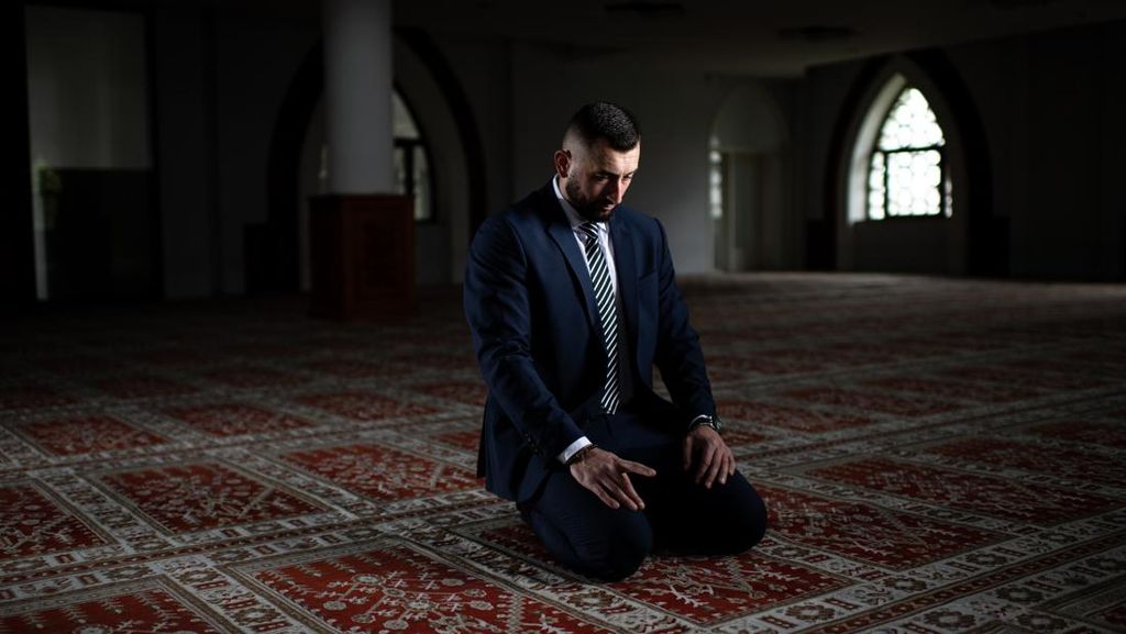 Orang Taat Akan Lebih Dekat dengan Allah SWT secara Batiniah