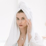 5 Kesalahan Perawatan Kulit Wajah Ini Masih Sering Dilakukan Saat Pagi Hari, Perbaiki Mulai Besok ya!