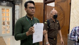 Koalisi Protes PN Surabaya, Polisi Jadi Pengacara Terdakwa Kanjuruhan