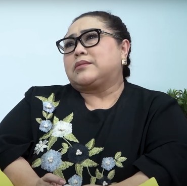 Idap Kanker Payudara, Nunung Tak Bisa Angkat Tas hingga Berdiri Lama