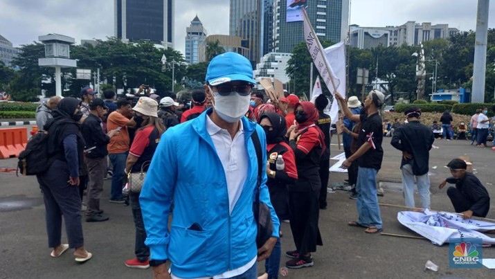Nasabah Indosurya Patrick ikut serta dalam aksi. (CNBC Indonesia/Arrijal Rachman)