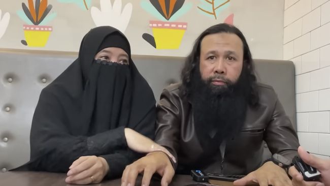 Mantan aktris yang kini jadi pendakwah, Peggy Melati Sukma sudah menikah dengan pengusaha dan pendakwah asal Indonesia di Selandia Baru, Reza Abdul Jabbar.