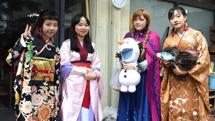 Potret Wisuda Unik di Universitas Kyoto, Jepang