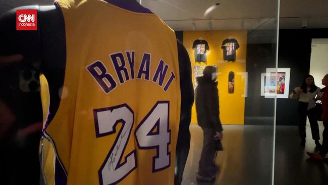 Jersey Bersejarah Mendiang Kobe Bryant Dilelang