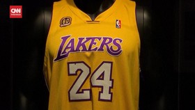 VIDEO: Jersei MVP Kobe Bryant Dilelang Harga Rp55,4 M
