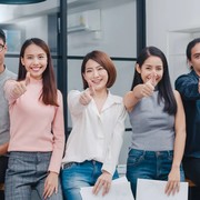 Keseruan Final Night J Trust Ambassador: Dari 5 Ribu Pendaftar, Terpilih 42 Pemenang yang Jadi Brand Ambassador!