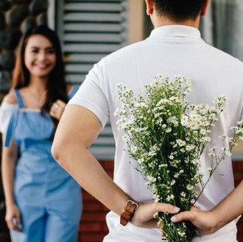 Kuis Ini Ungkap Bersama Siapa Kamu Rayakan Valentine dan Rekomendasi Lagunya, Ikuti Sekarang!