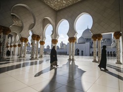 Arab Saudi Larang Foto-foto di Masjid Saat Umroh Bulan Puasa