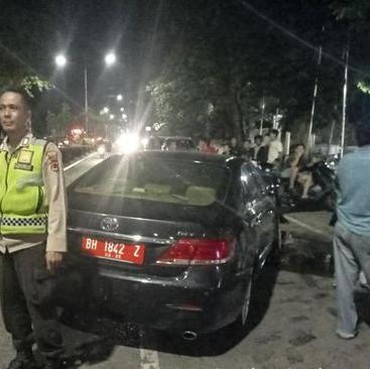 Mobil Dinas DPRD Jambi Kecelakaan, Ada Penumpang Wanita Tanpa Busana