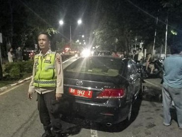 Mobil Dinas DPRD Jambi Kecelakaan, Ada Penumpang Wanita Tanpa Busana