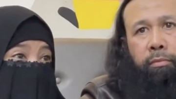 CERITA PEGGY MELATI SUKMA MENIKAH DENGAN REZA ABDUL JABBAR