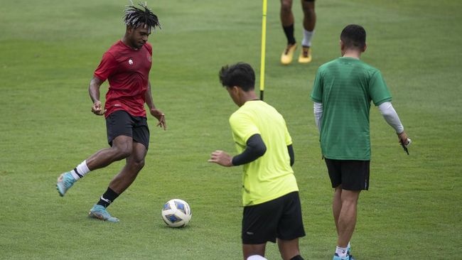 Barnabas Sobor Bantah Tulis 'Mampus' untuk Timnas Indonesia U-20