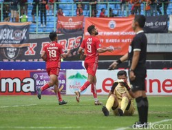 Persija Kudeta Persib dari Puncak Klasemen Liga 1