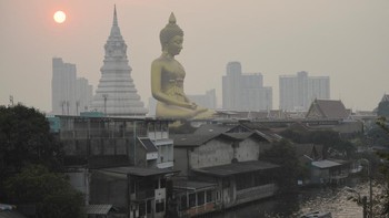 FOTO: Polusi Udara Bangkok, Warga Diimbau Tetap di Rumah