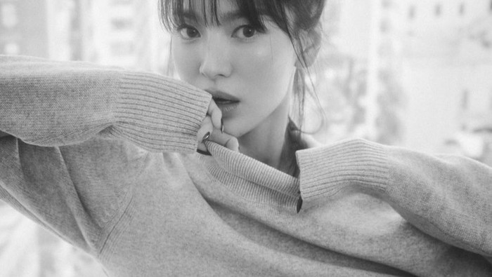 Santai dan Nyaman, Simak Cara 'Ampuh' Menghilangkan Stress ala Song Hye Kyo!