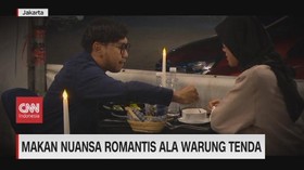 VIDEO: Makan Romantis & Mewah di Kedai Kaki Lima