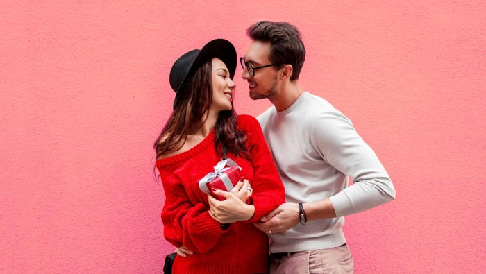 img-title Persiapan Rayakan Hari Valentine, Berikut 6 Pilihan Ide Kado Unik yang Anti Mainstream untuk Pasangan!