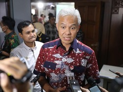 Ganjar Berencana Naikkan Lagi Nominal Bantuan Kartu Jateng Sejahtera