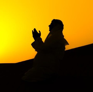 Tuntunan Membaca Surat Yasin 3 Kali di Malam Nisfu Syaban