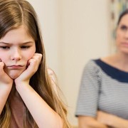 Anak-Anak Sering Mengabaikan Omongan Orangtua? Ikuti 5 Kiat Ini untuk Membuatnya Mau Mendengarkan
