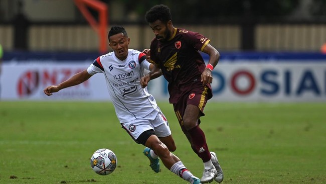 Pelatih Arema FC Javier Roca mengaku ikhlas timnya kehilangan tiga poin usai kalah dari PSM Makassar pada pekan ke-22 Liga 1 2022/2023, Sabtu (4/4).