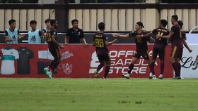img-title Pernah Melatih di Timur Tengah, Pelatih PSM Tak Masalah Pemain Puasa