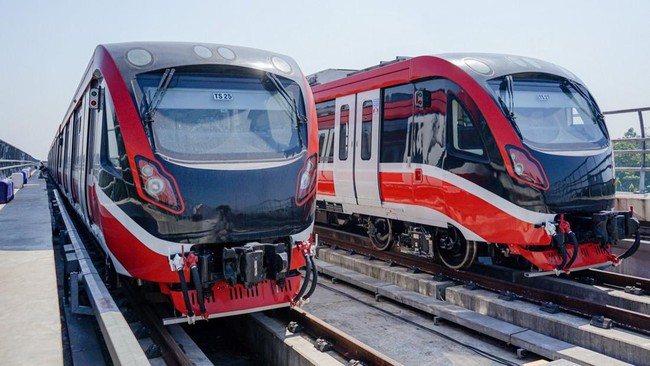 Presiden Joko Widodo akan meresmikan proyek LRT Jabodebek dan Kereta Cepat Jakarta Bandung pada 18 Agustus 2023, dengan mencoba kedua PSN tersebut.